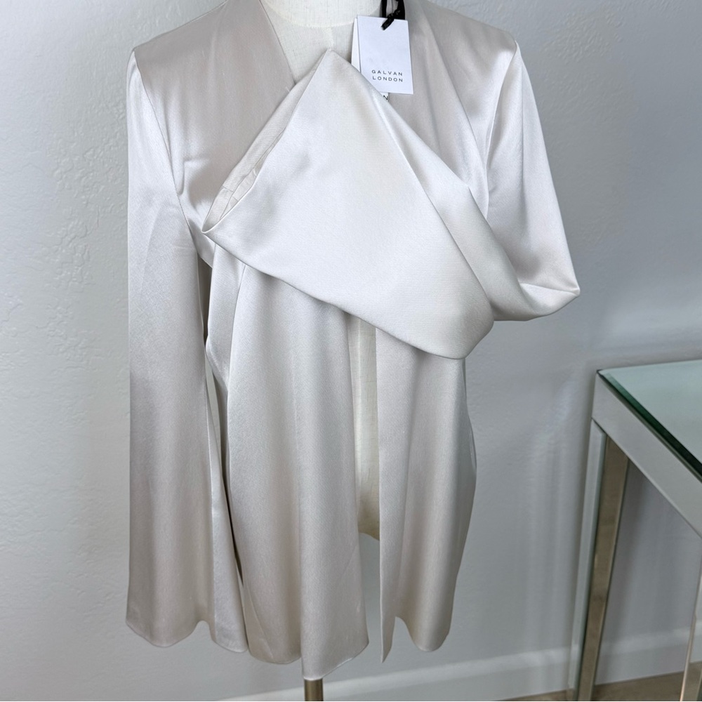 NWT Galvan London Platinum Silk Lined Bell Sleeve Jacket Bridal Quiet Luxury US8